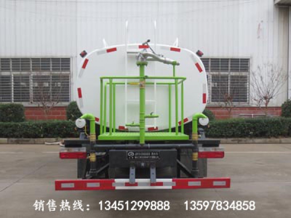 東風(fēng)多利卡灑水車(國(guó)六)